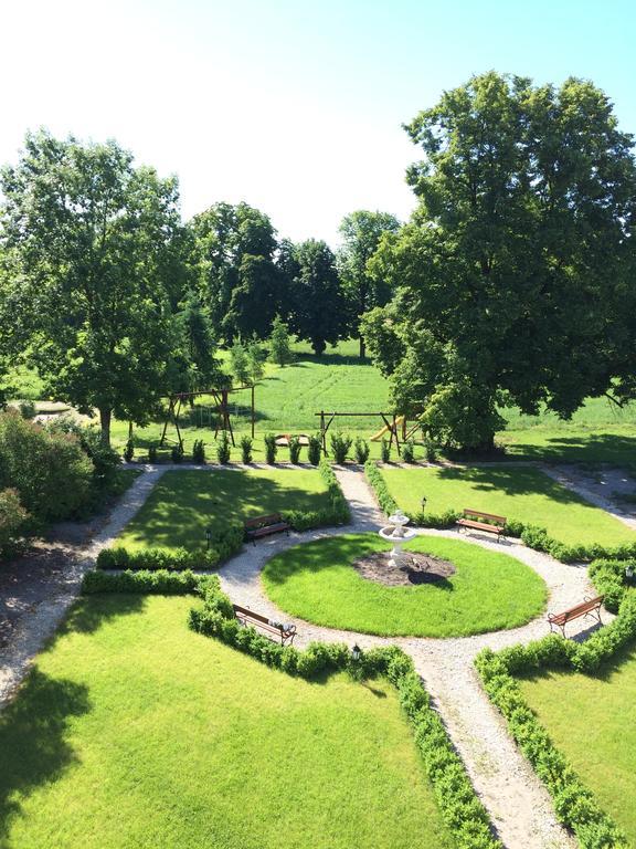 Agropark - Dworek Pod Lipa Sobków Eksteriør billede
